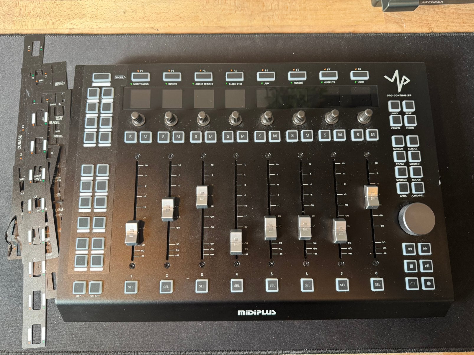 midi plus up controller, Ophalen of Verzenden, Zo goed als nieuw