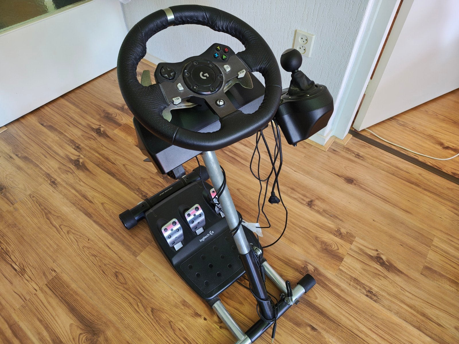 Logitech G920 Racestuur met Shifter en Wheel Stand Pro, Ophalen