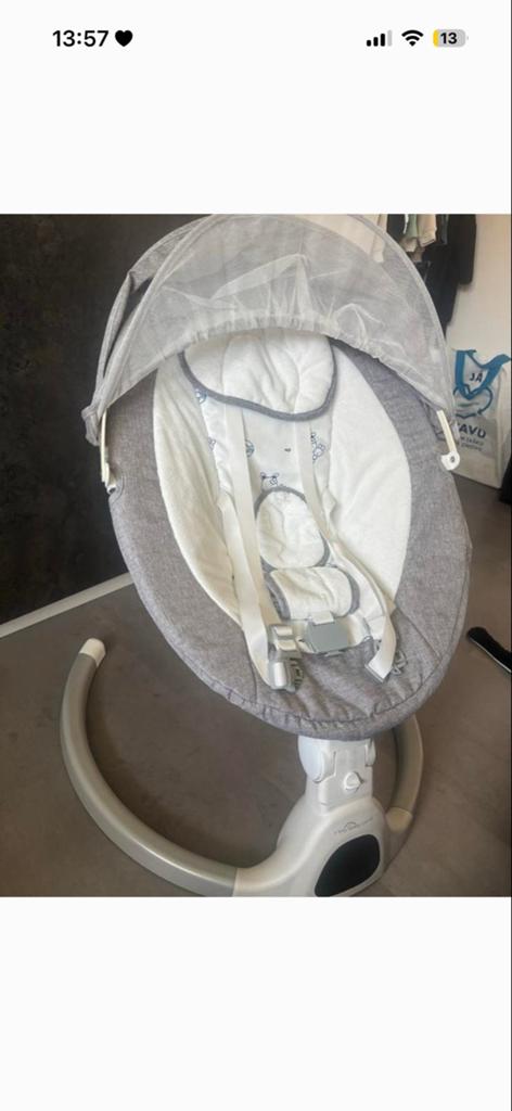 Lichtgrijze/witte schommelstoel baby met Bluetooth, Ophalen of Verzenden, Zo goed als nieuw, Overige typen, Met geluid
