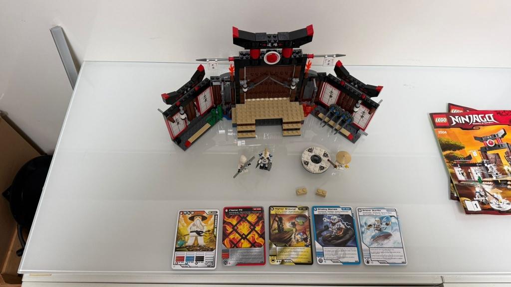 Lego ninjago spinjitzu dojo setnummer 2504 compleet!!, Compleet, Lego, Ophalen of Verzenden, Zo goed als nieuw