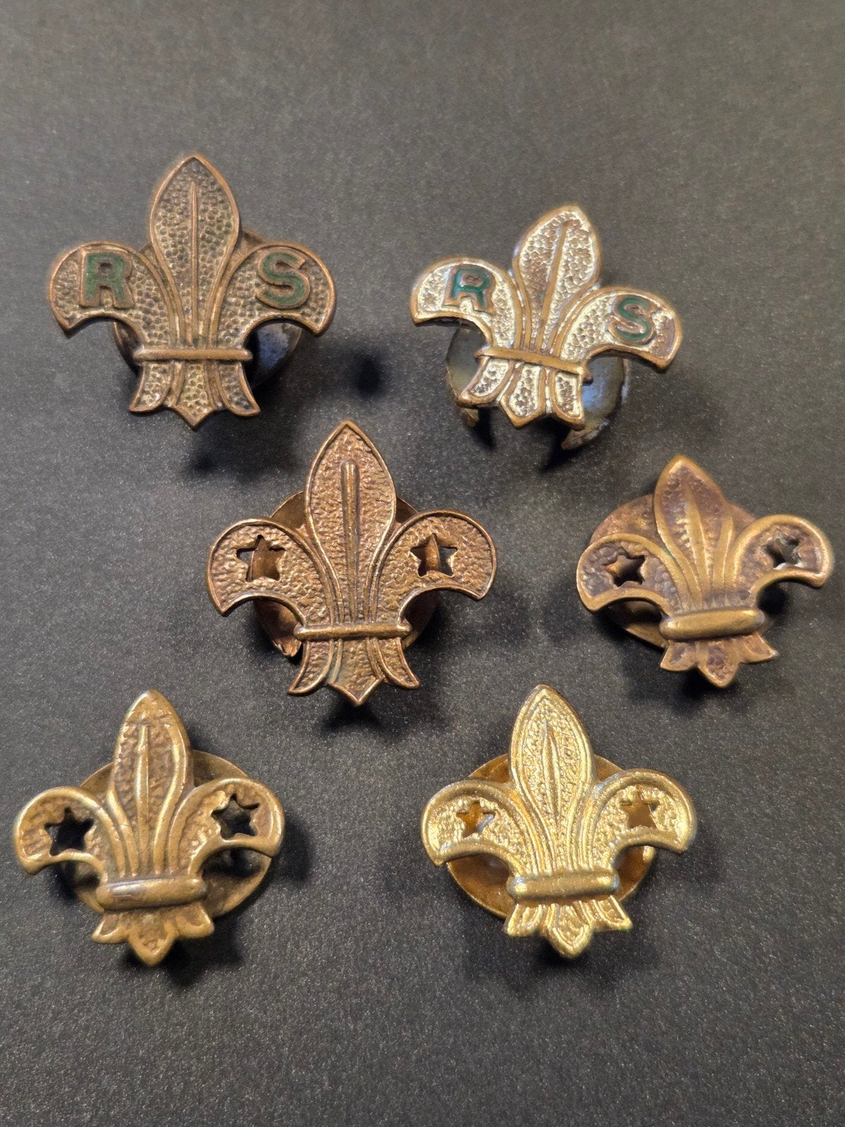 Scouting collectie knoopsgatspelden UK Boy Scouts, Ophalen of Verzenden, Gebruikt, Embleem, Speld of Insigne