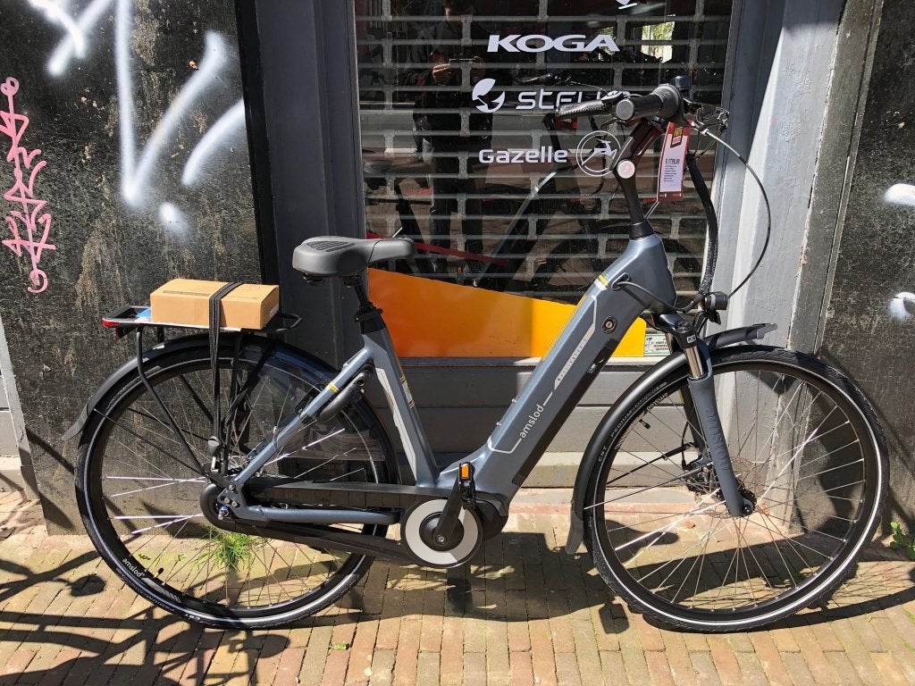 Fietshokje Houtplein: Amslod Wellington Damesfiets  E-Bike!