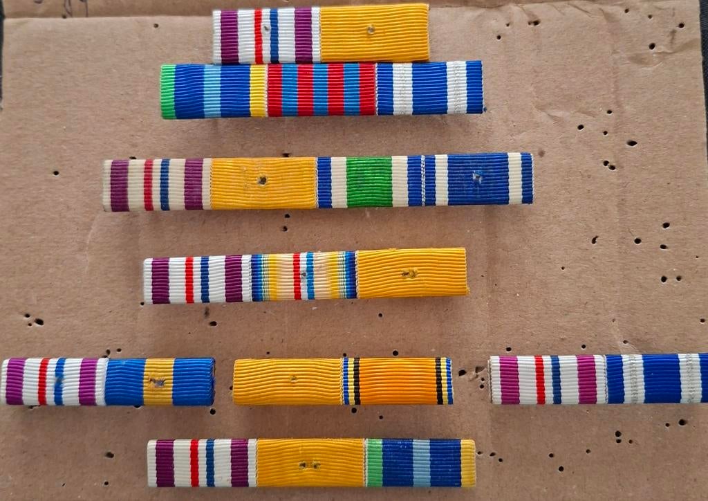 Lot aantal batonsets, Verzamelen, Militaria | Algemeen, Verzenden, Landmacht, Nederland, Embleem of Badge