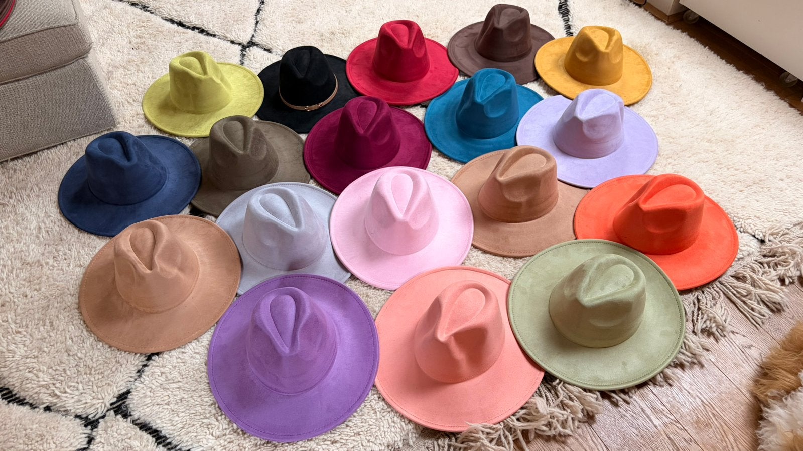 Doorverkoop wholesale partij hoeden romy boomsma, Ophalen of Verzenden, Zo goed als nieuw, One size fits all