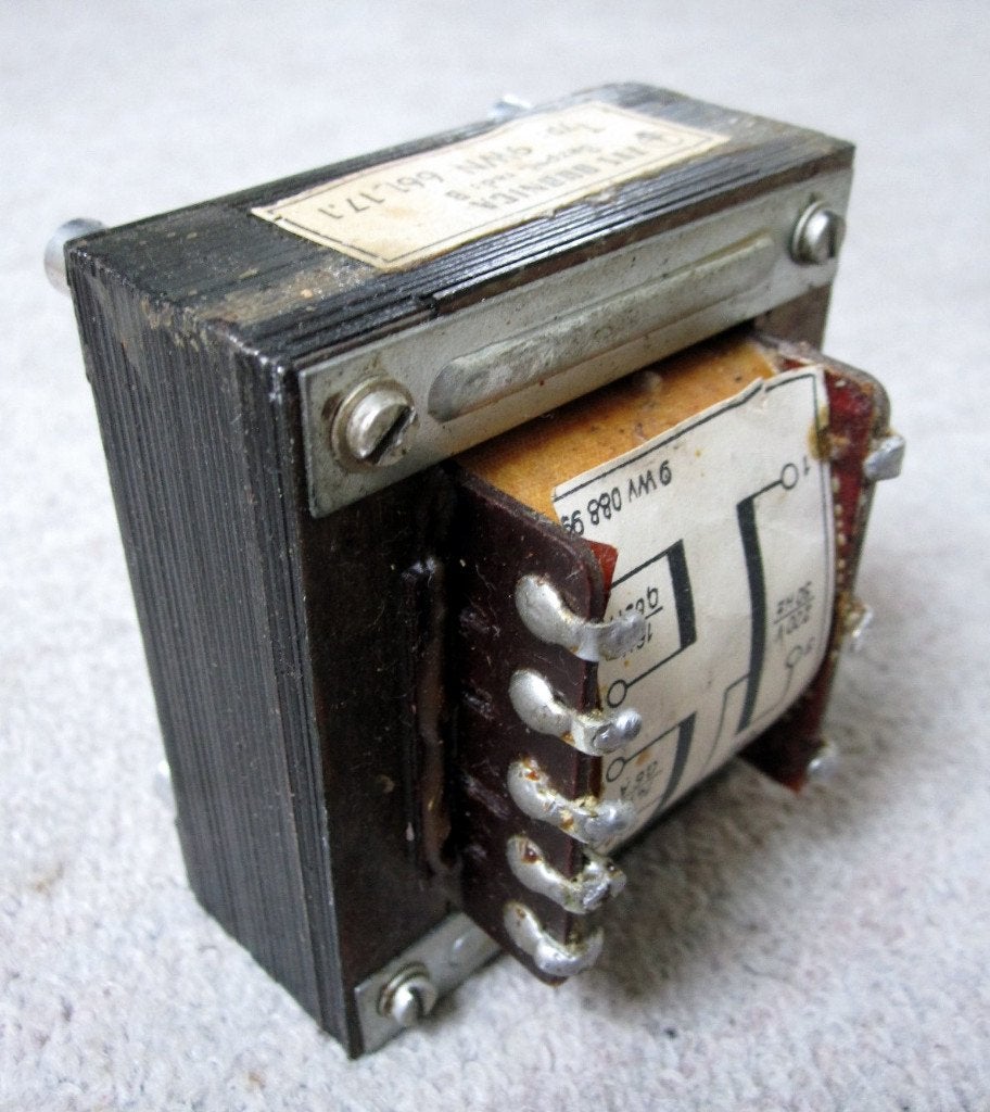 Transformator 120/220 VAC, sec 2x 14,7V 0,6A en 16V 0,021A, Ophalen of Verzenden, Gebruikt