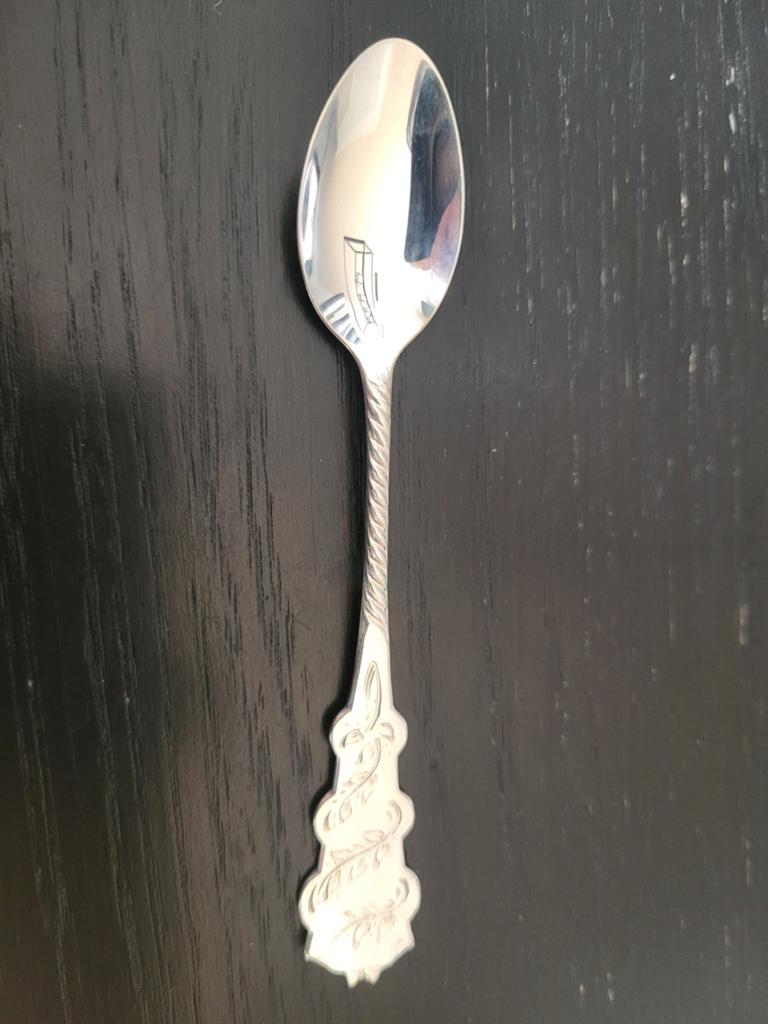 Antieke Zilveren Lepel met Gedetailleerd Handvat, Antiek en Kunst, Ophalen of Verzenden
