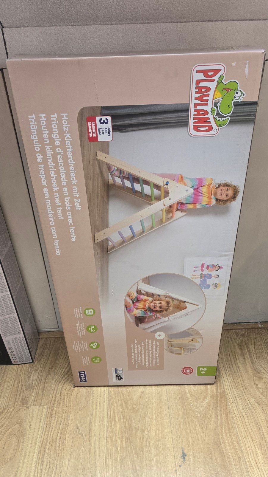 Nieuwe houten klimdriehoek met tent - Playland, Ophalen, Nieuw, Klimwand