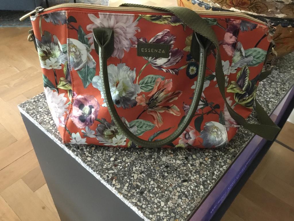 Nieuw Essenza tasje mooi decor schouderriem, Ophalen of Verzenden, Zo goed als nieuw