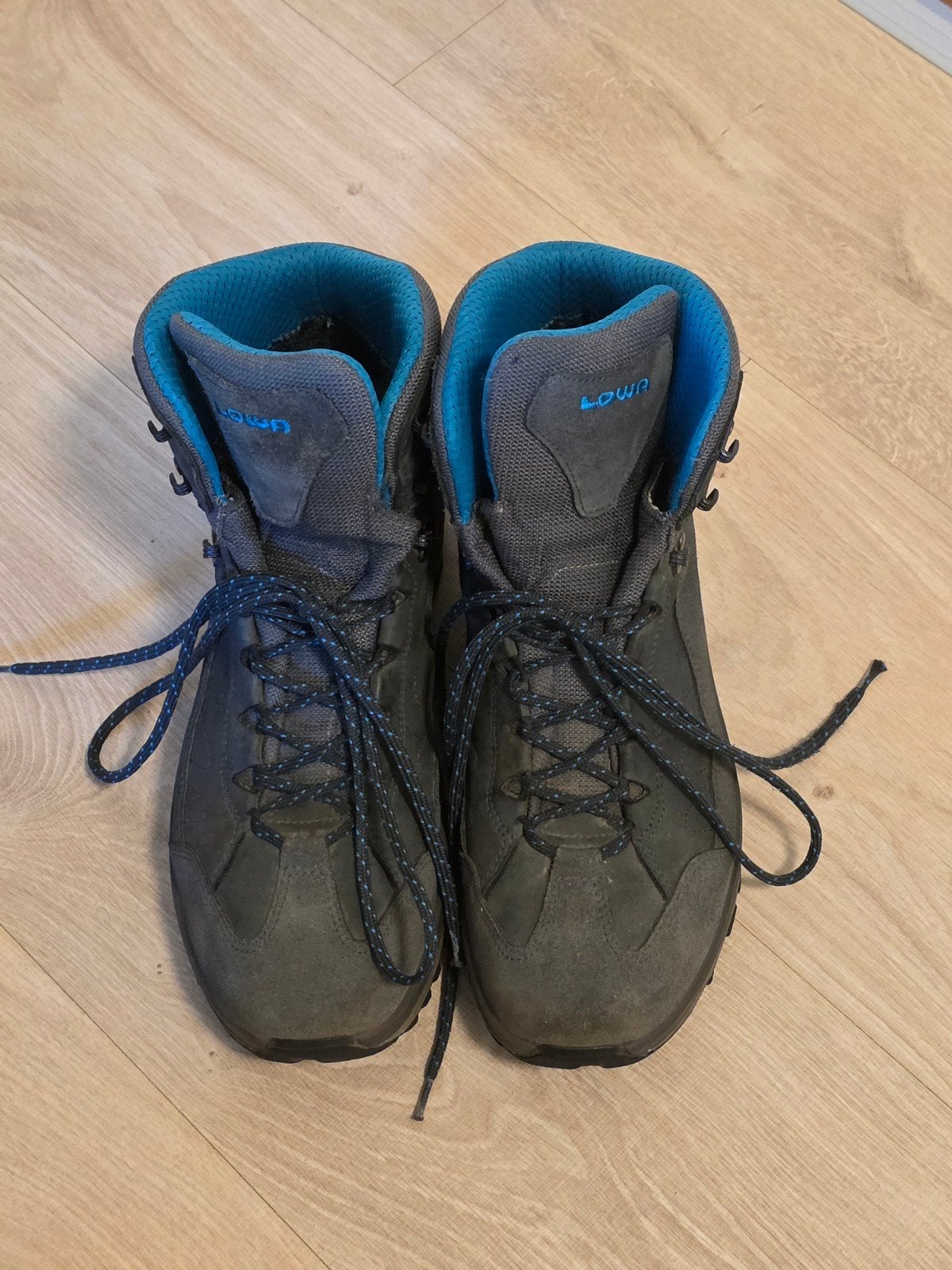 Lowa wandelschoenen, Sport en Fitness, Bergsport en Wandelen, Ophalen of Verzenden, Zo goed als nieuw, Schoenen