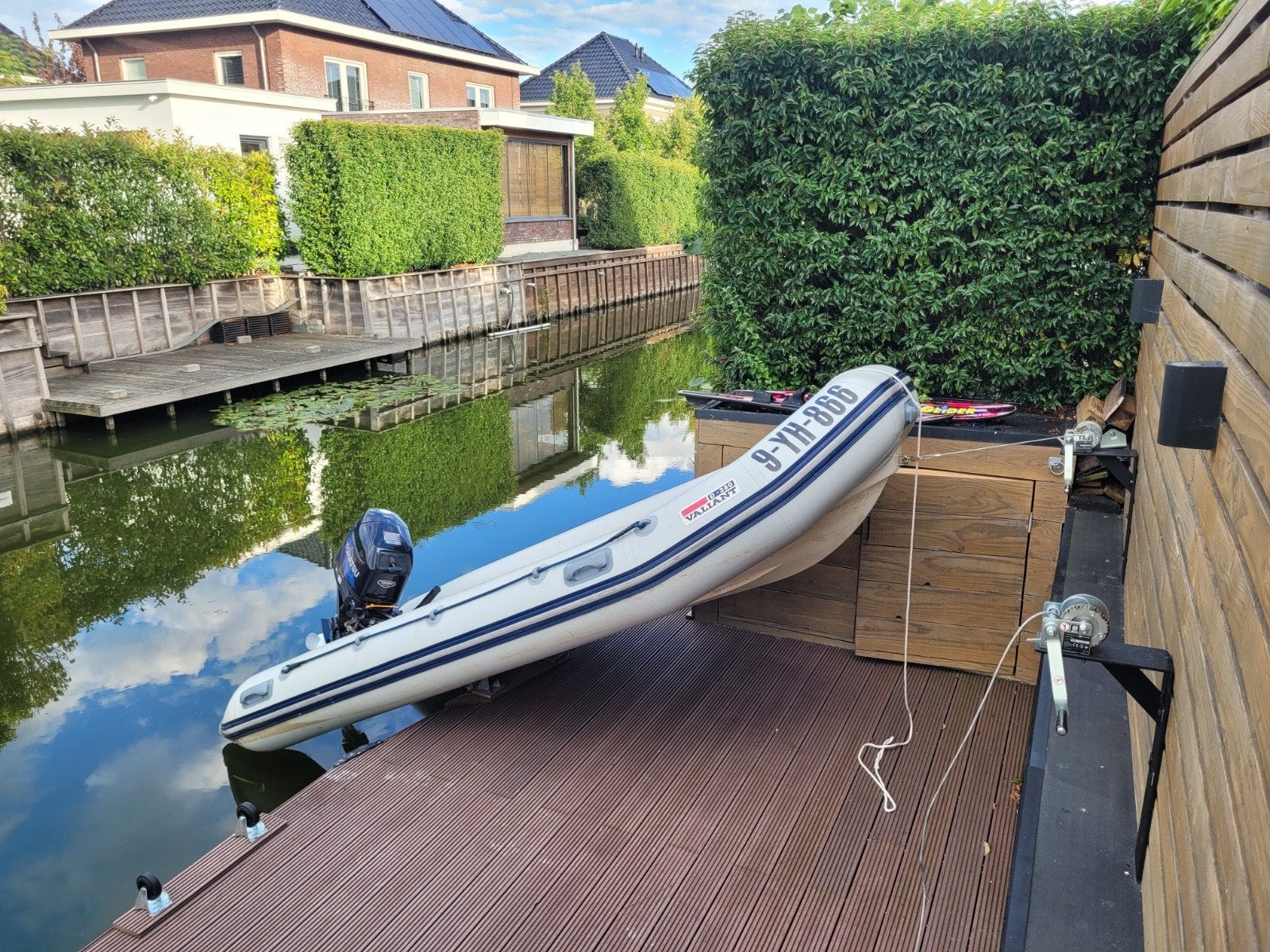 Foto 15 van Valiant D-380 met 25 pk Tohatsu injectie