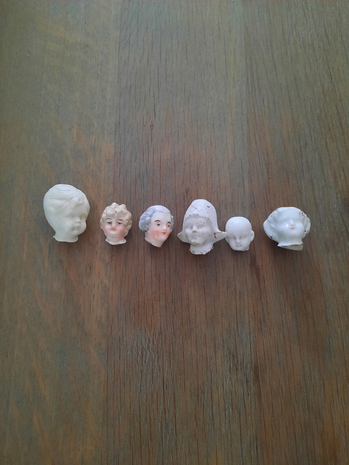 Antieke biscuitporseleinen poppenhoofdjes - Bodemvondst, Verzamelen, Ophalen of Verzenden, Gebruikt