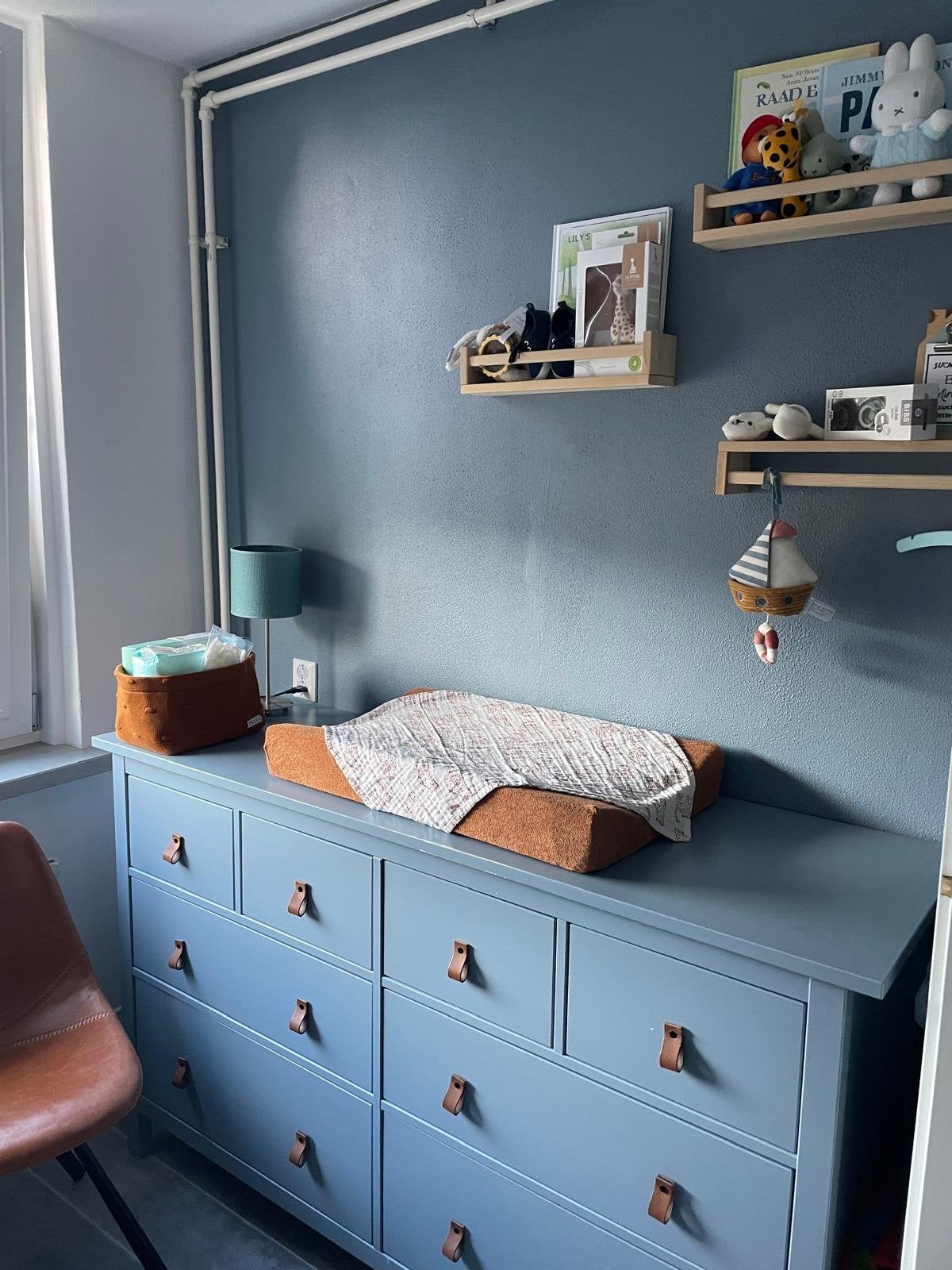 Commode met leren handgrepen, Ophalen, Gebruikt, 50 tot 70 cm, 100 cm of meer