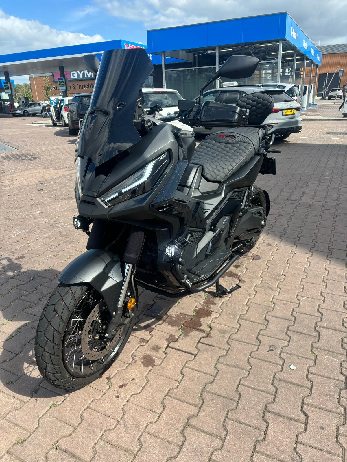 Honda X-ADV 750 - Sportieve motorscooter met veel opties, Gebruikt, Particulier, Meer dan 35 kW, Minimaal motorrijbewijs A2