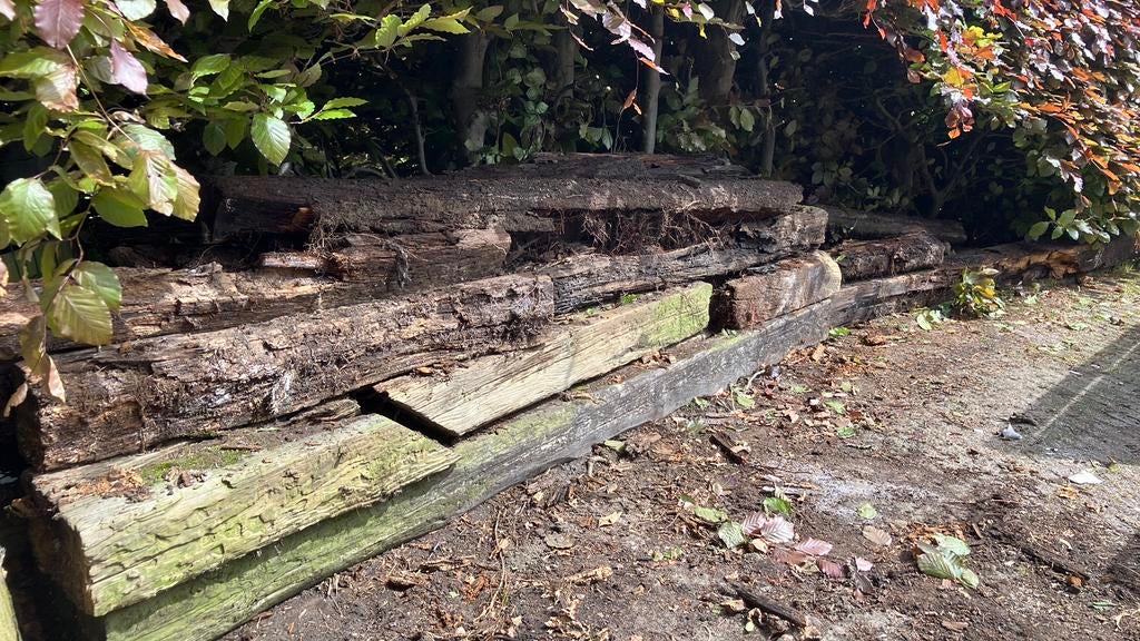 Bielzen in slecht staat, Minder dan 3 m³, Ophalen