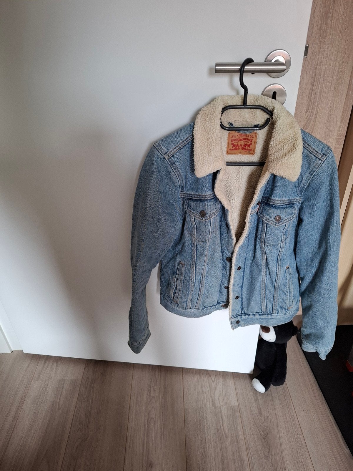 Levi's Sherpa Trucker Jacket - Zo goed als nieuw, Maat 38/40 (M), Blauw, Levi strauss&co, Ophalen of Verzenden