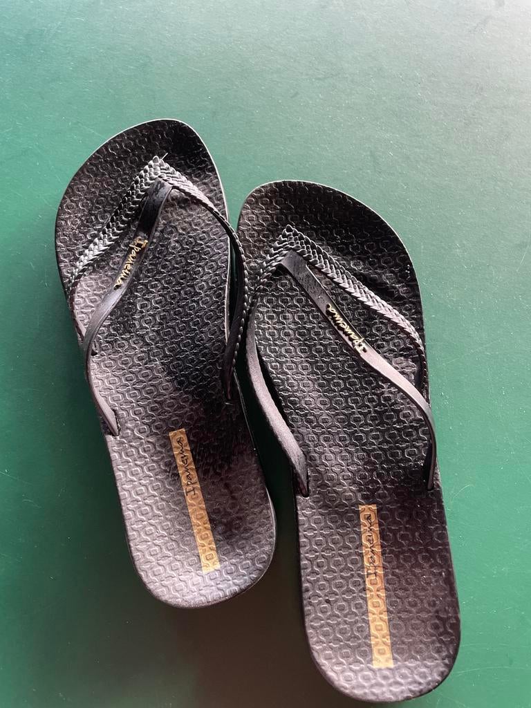Ipanema teenslipper / slipper - Zgan maat 39-40, Ophalen of Verzenden, Zo goed als nieuw, Zwart, Slippers