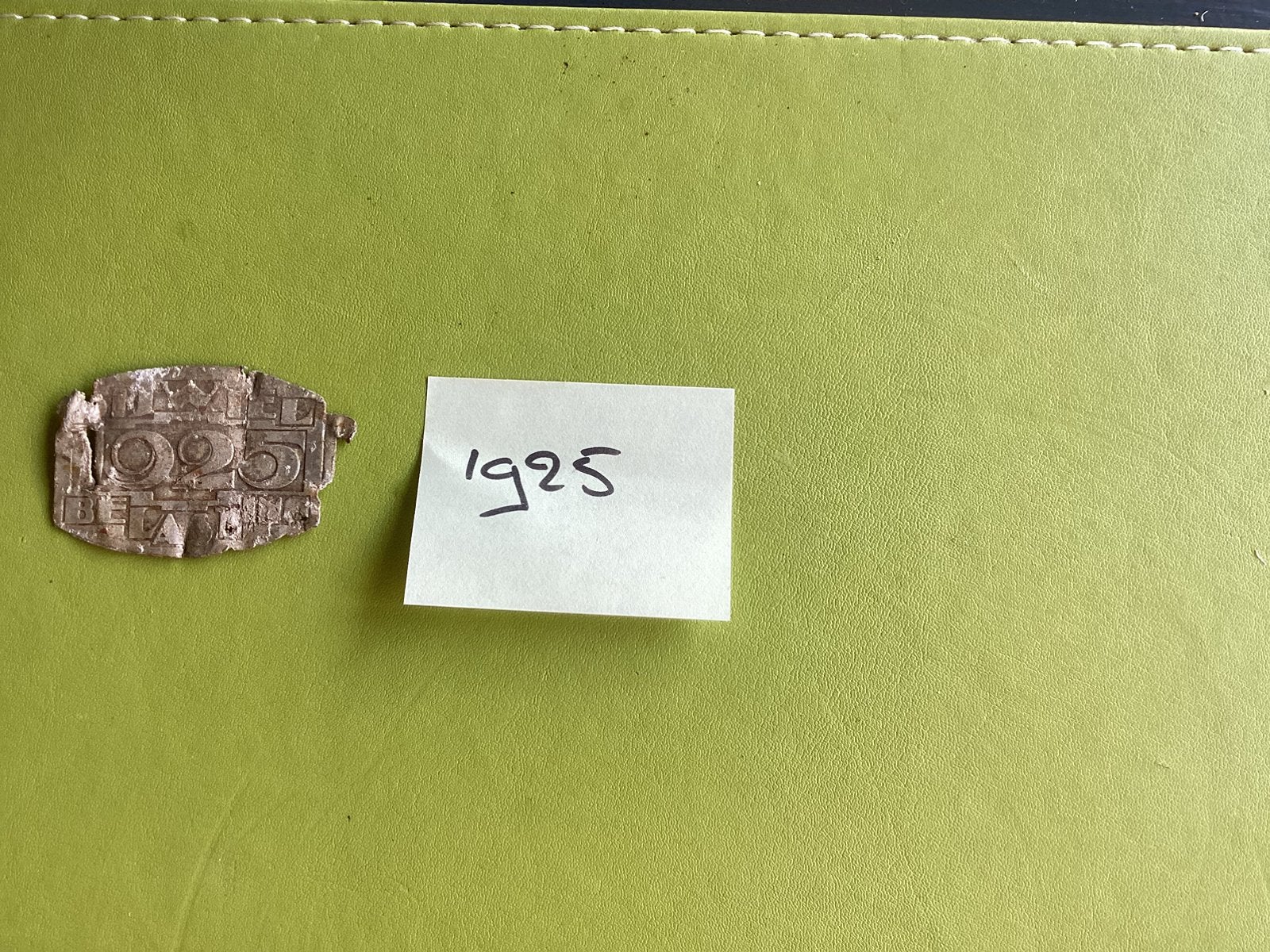 Fietsplaatjes, belastingplaatjes 17 stuks. Van 1925 t/m 1940, Ophalen of Verzenden, Gebruikt