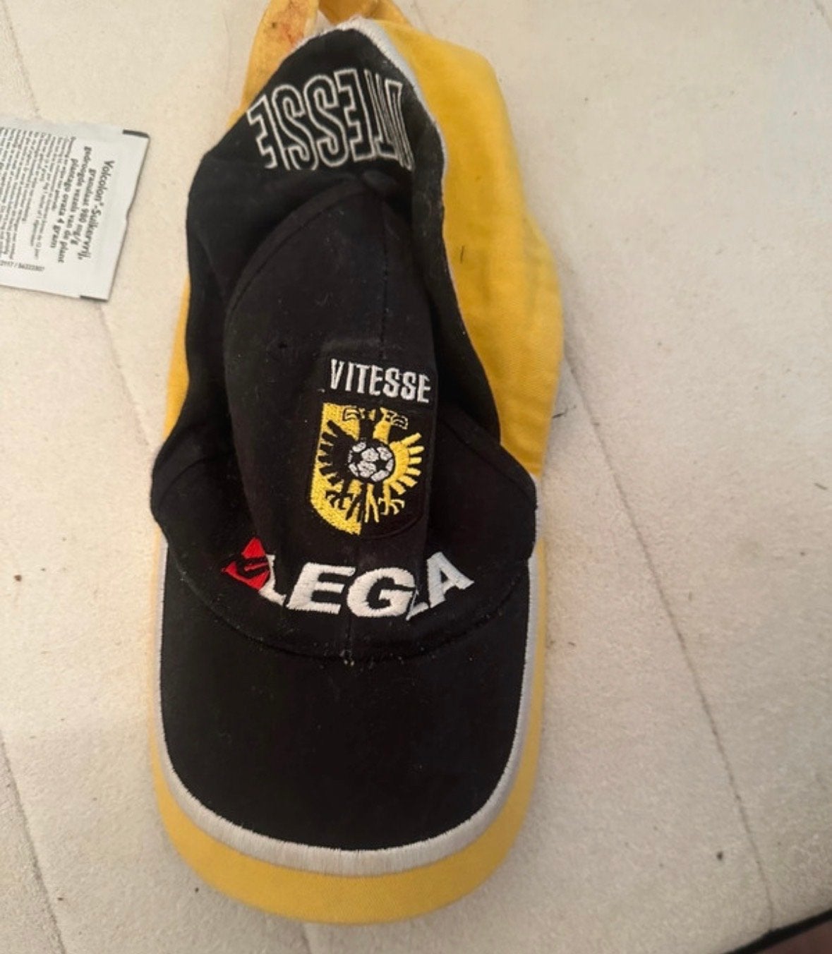 Vitesse Pet - Zwart/Geel met Logo, Kleding | Heren, Hoeden en Petten, Ophalen of Verzenden, Gedragen, One size fits all, Pet
