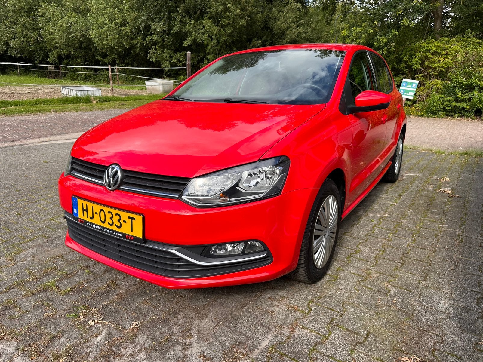 Volkswagen Polo 1.4 TDI 66KW BMT DSG 2016 Rood, Auto's, 580 kg, Origineel Nederlands, Diesel, 3 cilinders