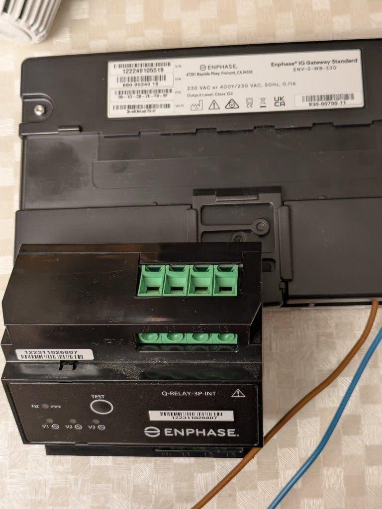 Enphase Q-Relay- 3P-INT en Enphase IQ Gateway Standard, Ophalen of Verzenden, Zo goed als nieuw, Overige typen