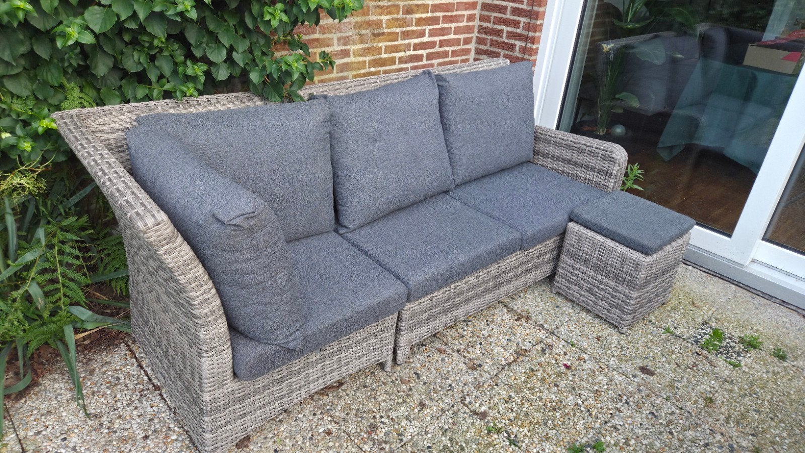 Qoops Wicker Loungeset met Hocker - Zo goed als nieuw, Ophalen, 4 zitplaatsen, Hocker, Zo goed als nieuw