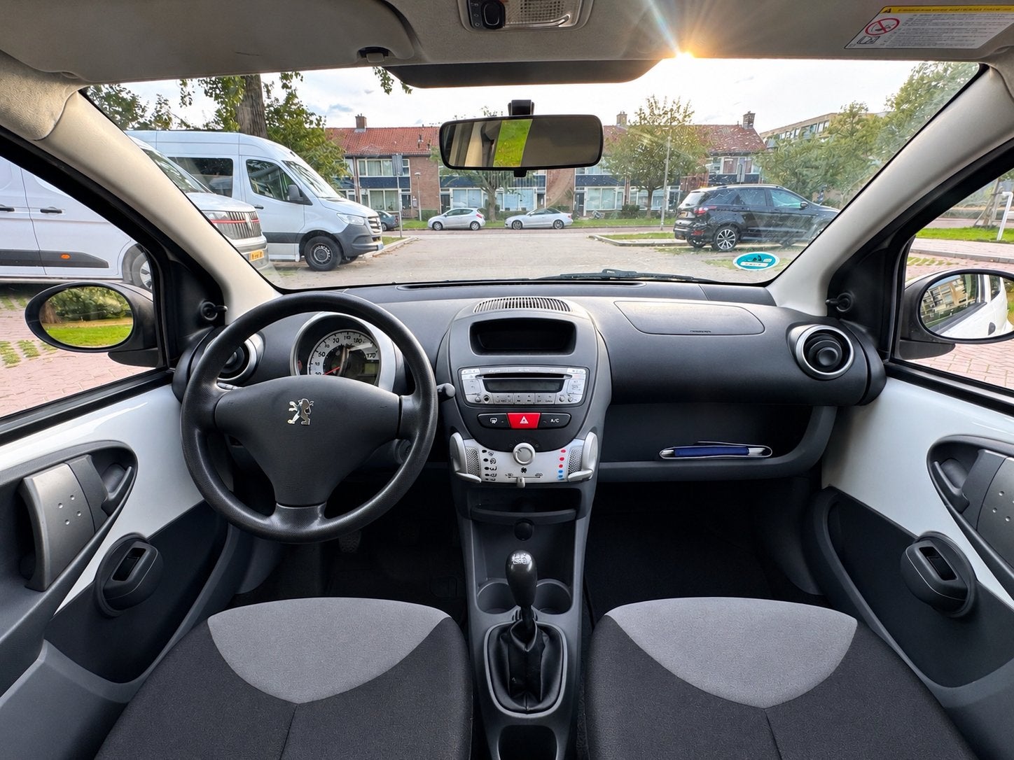 Peugeot 107| 2011| 5-DEURS AİRCO | E-RAMEN |NİEUW KOPPELİNG|, Auto's, Voorwielaandrijving, Euro 5, 4 stoelen, Origineel Nederlands