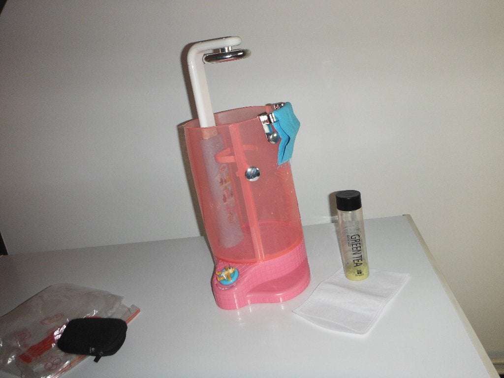 baby born douche met acc, Kinderen en Baby's, Speelgoed | Poppen, Ophalen, Gebruikt, Babypop