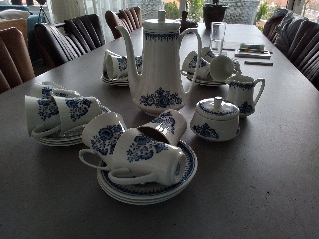 Royal Sphinx Maastricht koffieservies, Ophalen