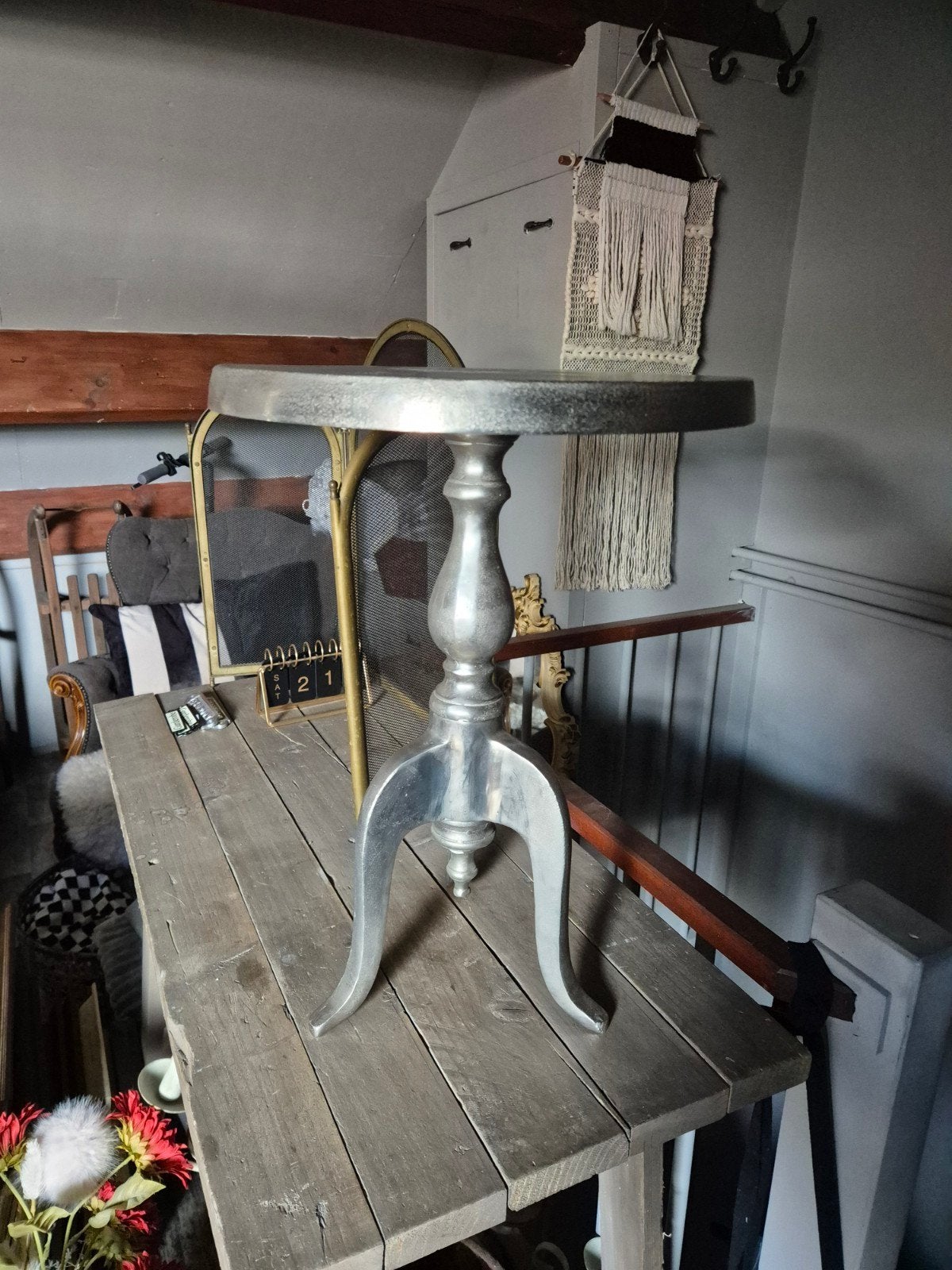 zilver kleurige bijzettafels, Gebruikt, Metaal of Aluminium, Rond, Landelijke barok Queen Ann