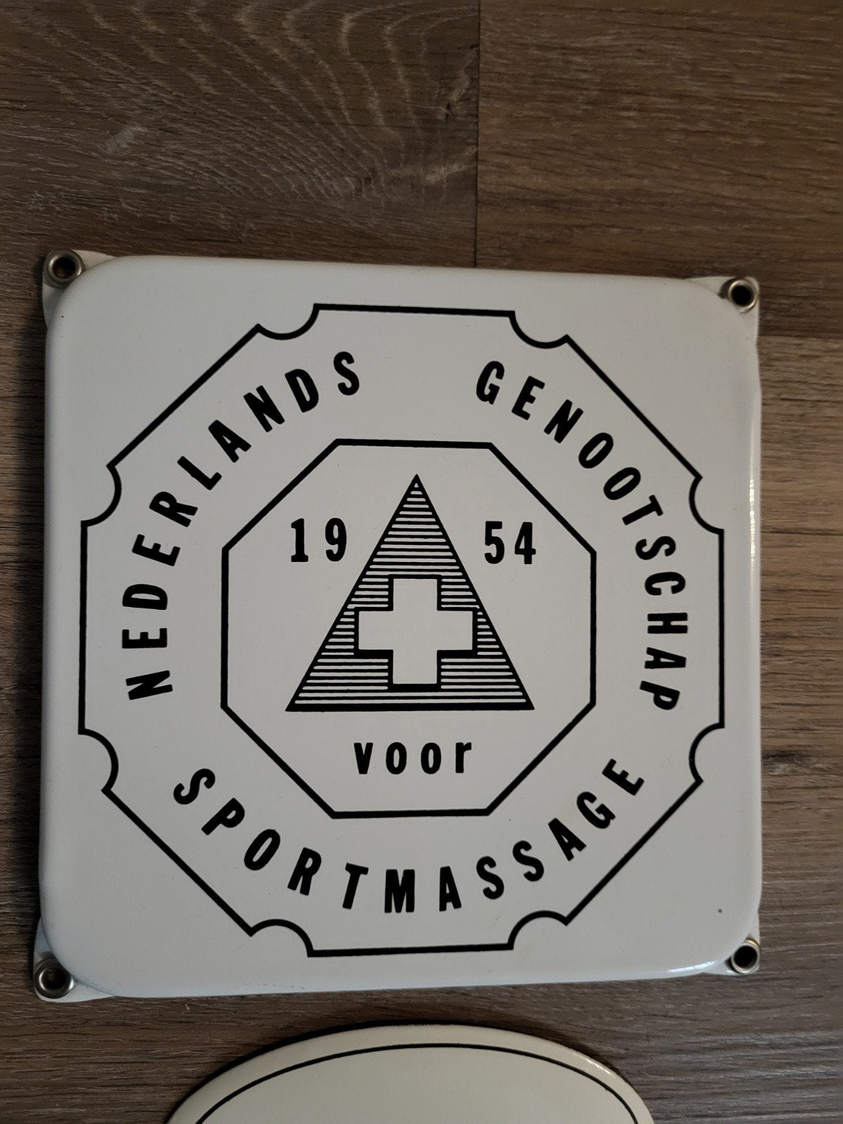 Super mooi oud Echt Emaille Bordje van Sportmassage uit 1954, Ophalen of Verzenden, Gebruikt