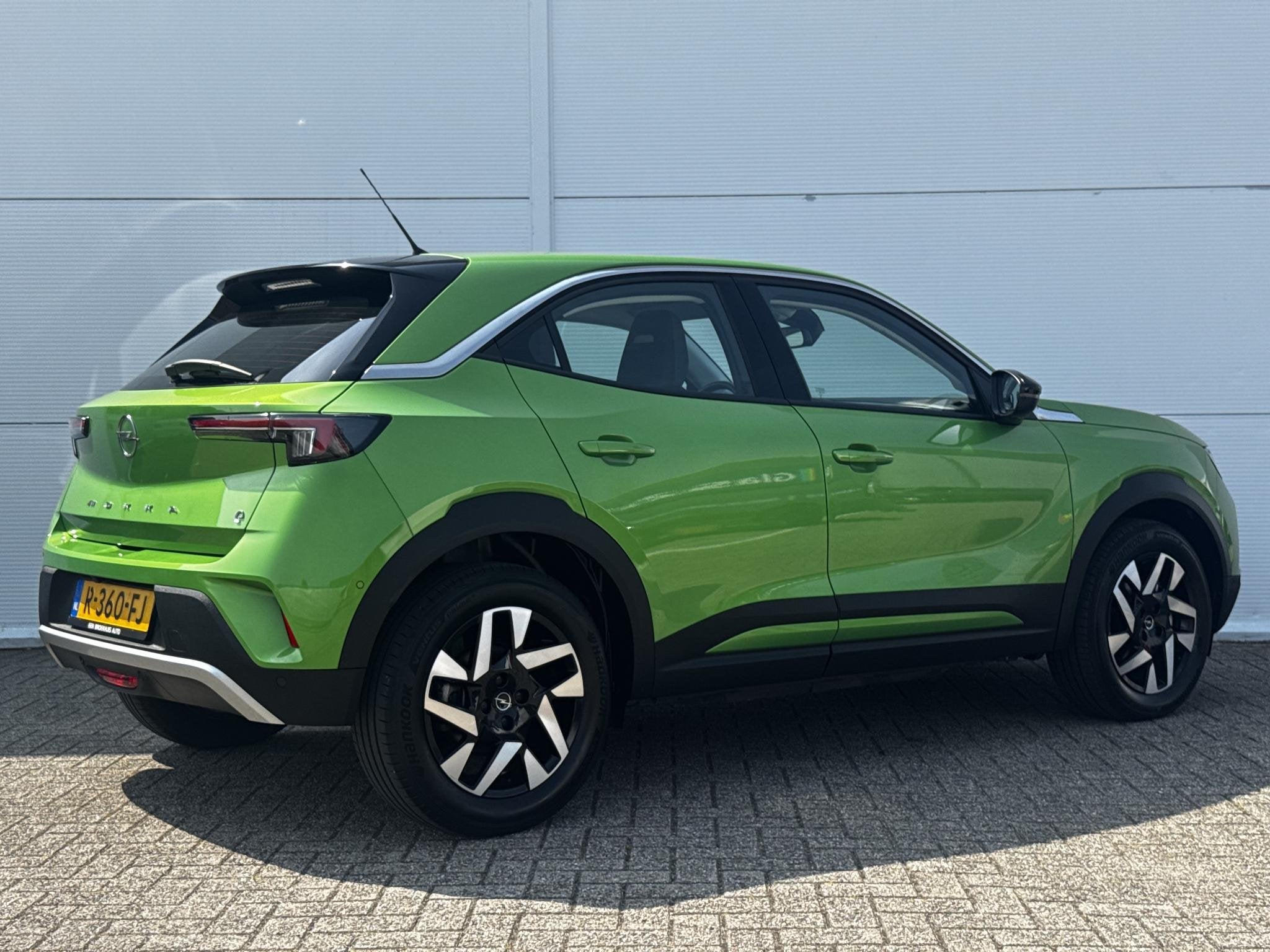 Opel Mokka-e Elegance 50-kWh 11kw bl. Navigatie via Apple Ca, Gebruikt, Zwart, Parkeersensor, Mokka-e