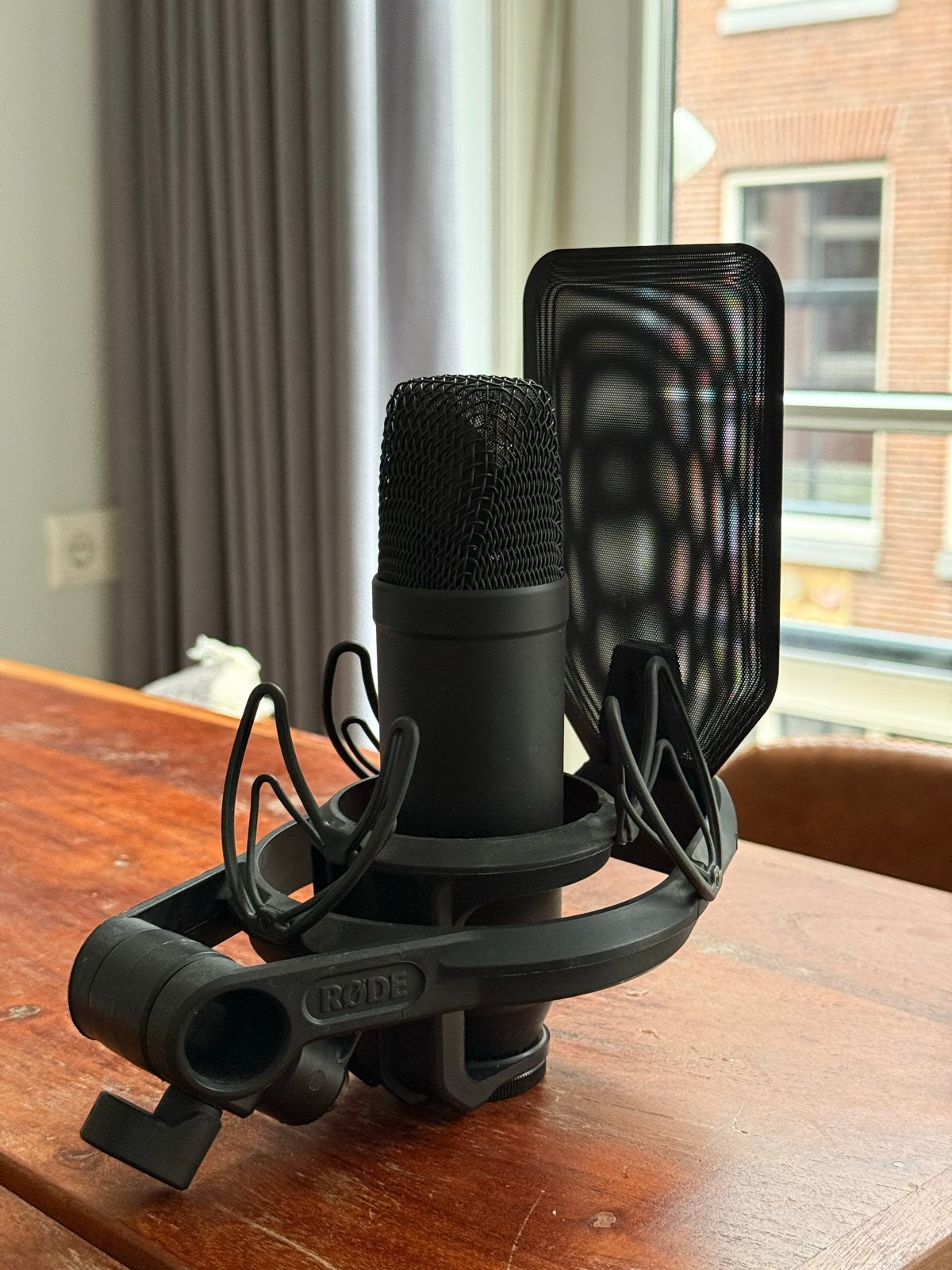Rode NT1 condensatormicrofoon met shockmount en popfilter, Ophalen of Verzenden, Zo goed als nieuw, Studiomicrofoon