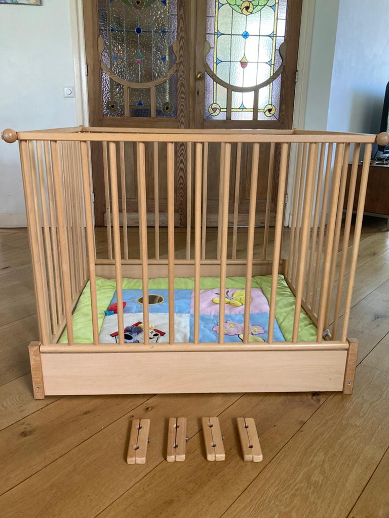 Houten box met woezel en pip boxkleed, Kinderen en Baby's, Boxen, Ophalen, Gebruikt, Rechthoekig, In hoogte verstelbaar