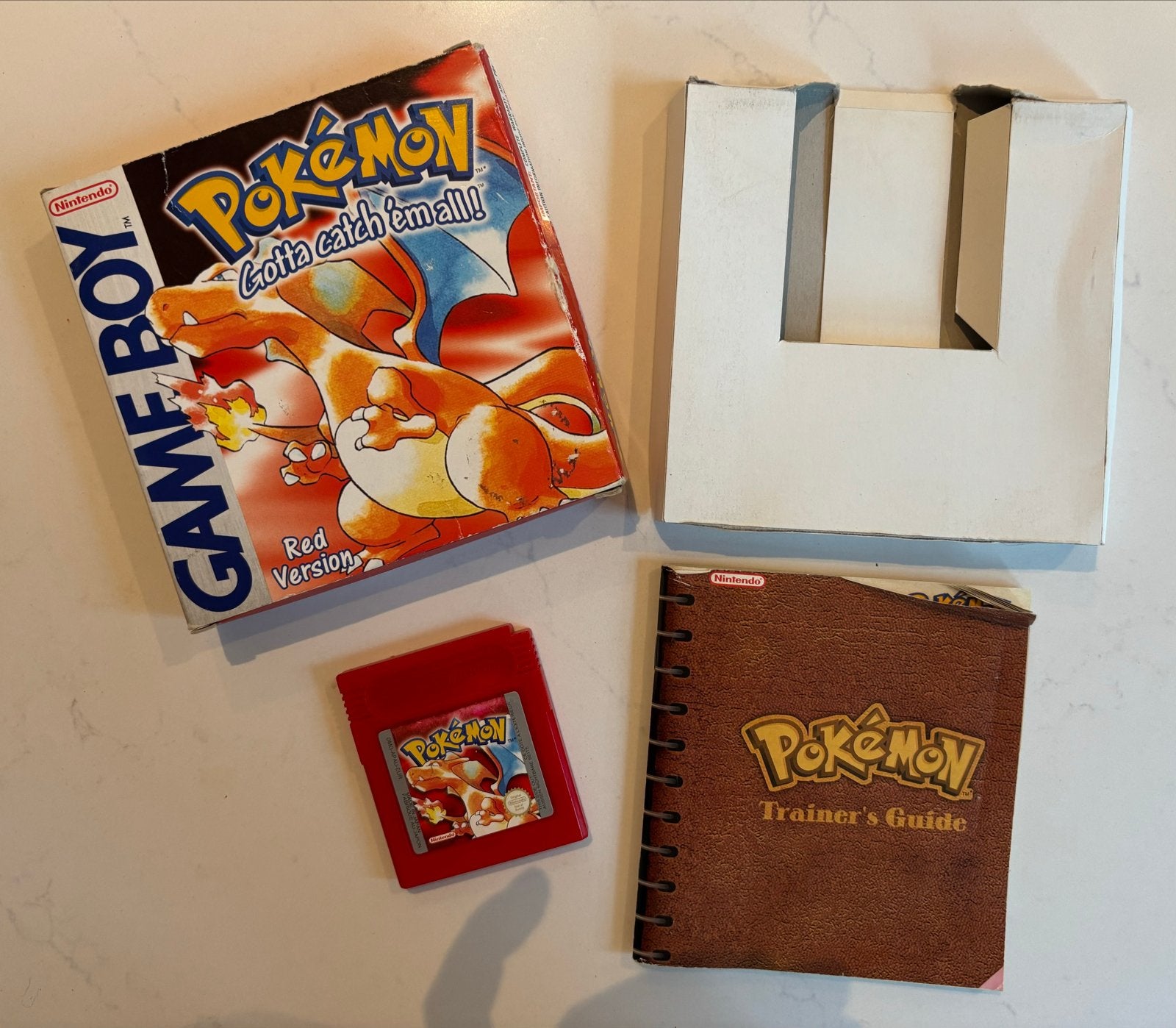 Pokémon Red Version Game Boy - Compleet met doos en gids, Spelcomputers en Games, Games | Nintendo Game Boy, Gebruikt, 1 speler