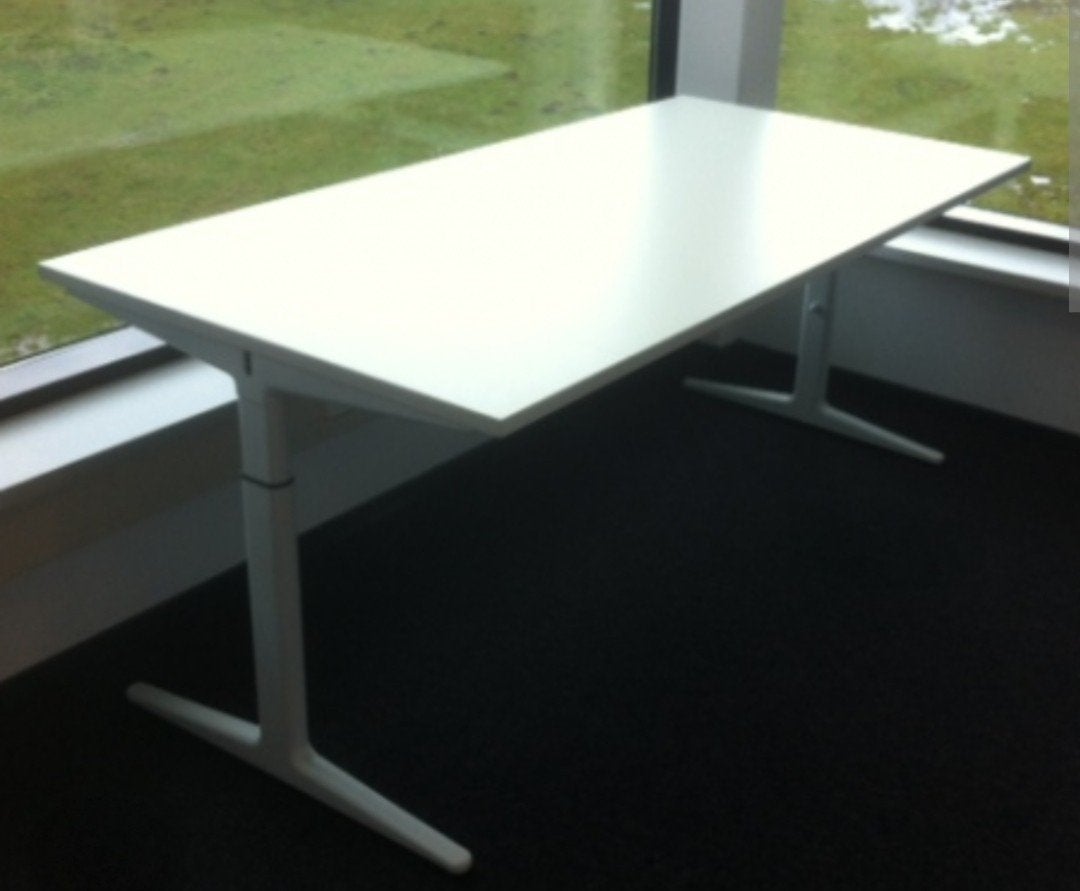 Ahrend bureau 160x80, Ophalen, In hoogte verstelbaar, Gebruikt, Wit