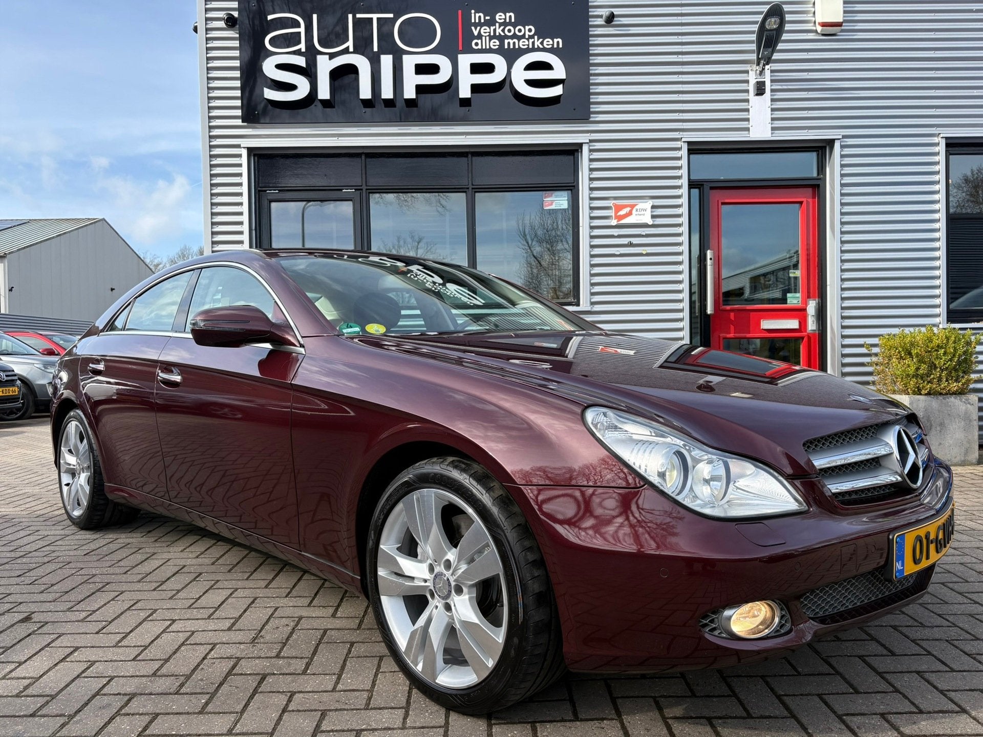 Mercedes-Benz CLS-klasse 350 CGI Prestige Plus -ORIGINEEL NE, Auto's, Automaat, Achterwielaandrijving, Gebruikt, Beige