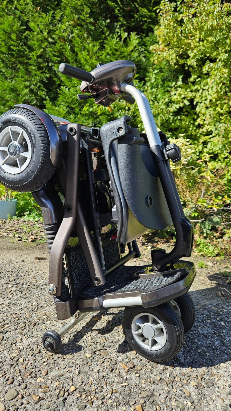Mango Bobby Deluxe inklapbare scootmobiel met Litium accu, Ophalen, Inklapbaar, Zo goed als nieuw, Elektrische rolstoel