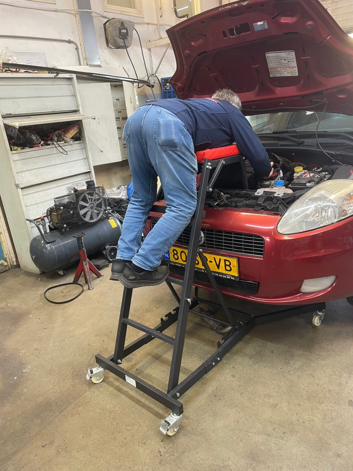 Speciale gereedschap trap voor auto sleutelen, 100 liter of meer, Ophalen of Verzenden, Zo goed als nieuw, Steekwagen