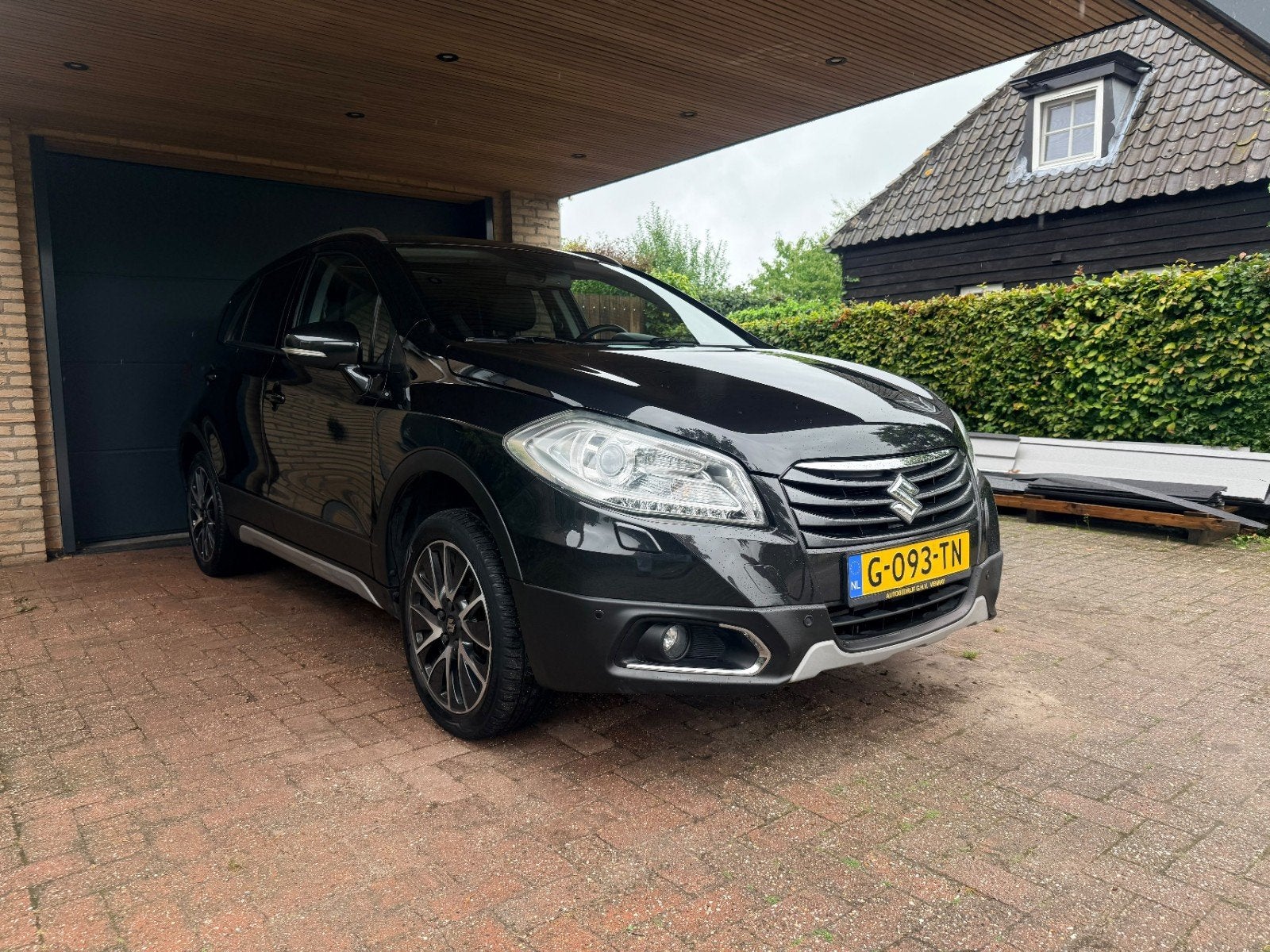 Suzuki S-Cross 1.6 Allgrip 2016 Zwart, Auto's, 1145 kg, 4 cilinders, 400 kg, 1200 kg