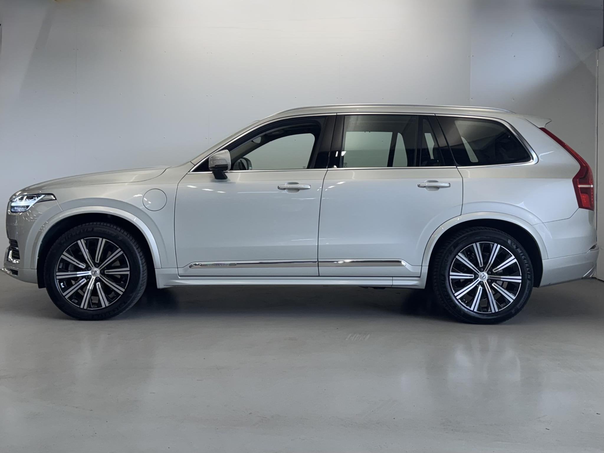 Volvo XC90 2.0 T8 Recharge AWD Inscription | NL-Auto | 1e ei, Auto's, 12 maanden, Lichtsensor, Euro 6, 4 cilinders