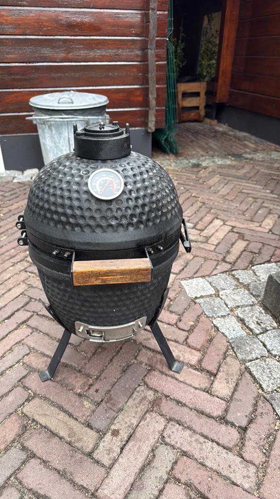 Kamado Keramische Houtskool BBQ - Mat Zwart 13 inch, Ophalen, Zo goed als nieuw, Met accessoires
