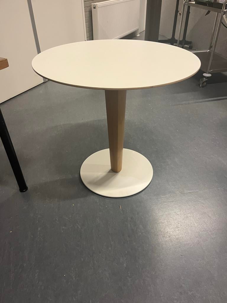 Brunner Ronde tafel met houten poot, Ophalen, Gebruikt, 100 tot 150 cm, Rond