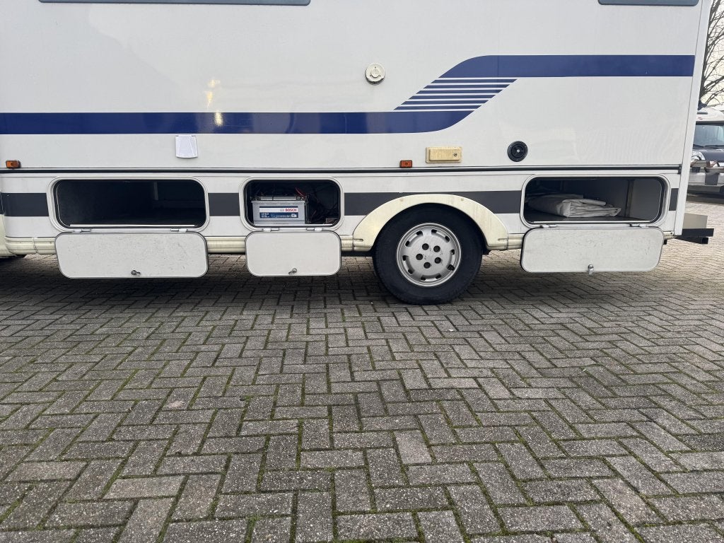 Concorde Concerto met Stapel Bedden en dak Airco, Caravans en Kamperen, Concorde, Alkoof, Koelkast, Fiat