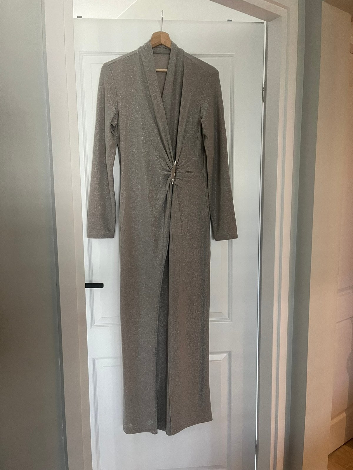 Jumpsuits met glitters, Kleding | Dames, Jumpsuits, Ophalen, Zo goed als nieuw, Maat 38/40 (M), Grijs