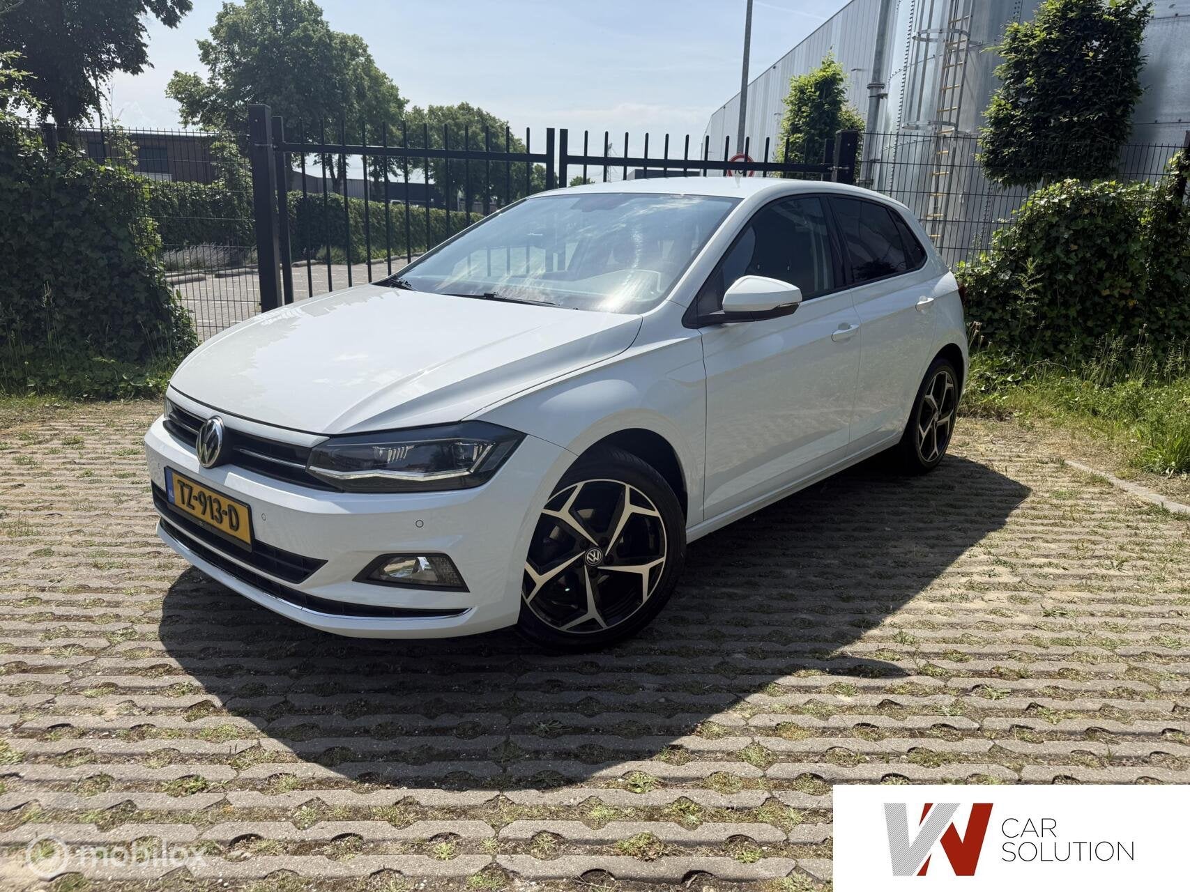 Volkswagen Polo 1.0 TSI Highline DSG LED CARPLAY CLIMA STOEL, Gebruikt, Euro 6, 95 pk, Bedrijf