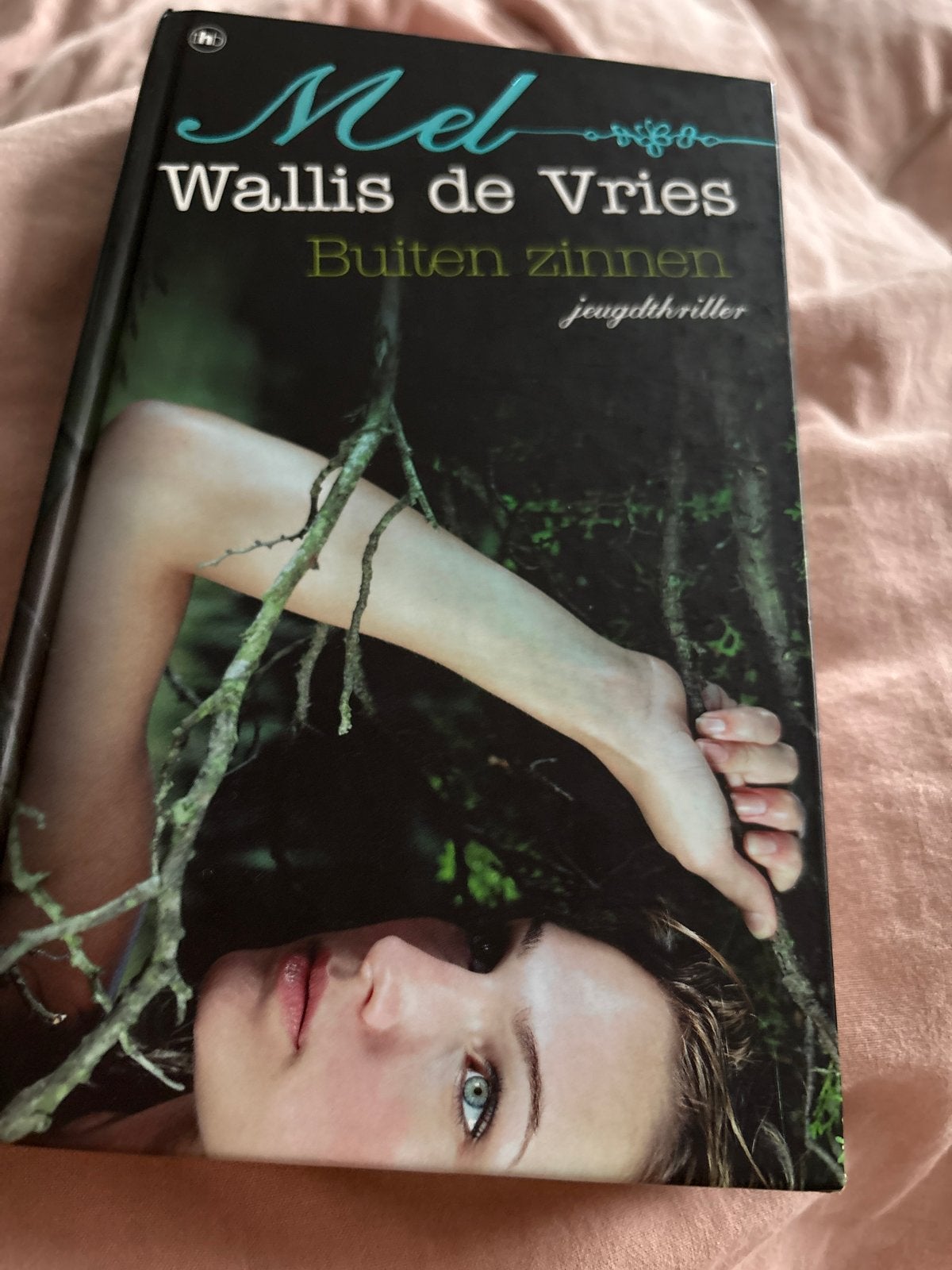 Mel Wallis de Vries - Buiten zinnen (jeugdthriller), Boeken, Ophalen, Zo goed als nieuw