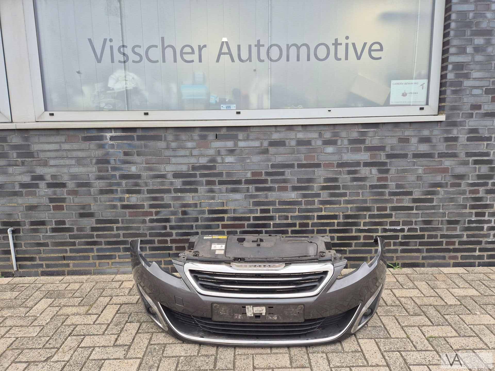 Voorbumper voor Peugeot 308 van 2013 tot 2020 met PDC €350, Gebruikt, -, Voor, -