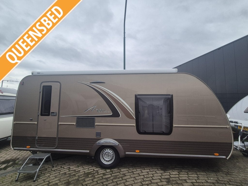 Bürstner Averso Top 470 TS 2015 queensbed, luifel 1, 7 tot 8 meter, Particulier, Bürstner, Overige typen