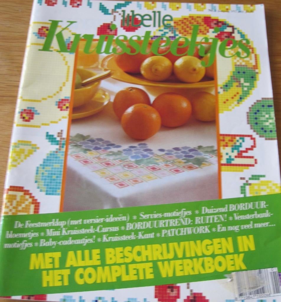 Libelle kruissteek patronen - bloemen - merklap, Boeken, Ophalen of Verzenden, Zo goed als nieuw, Borduren en Naaien