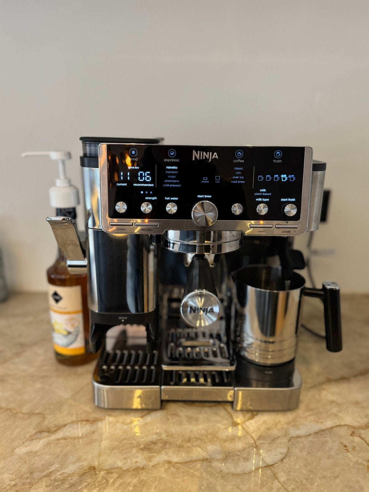 NINJA ES701 volautomatische koffiemachine, Witgoed en Apparatuur, Koffiemachine, Zo goed als nieuw, Afneembaar waterreservoir